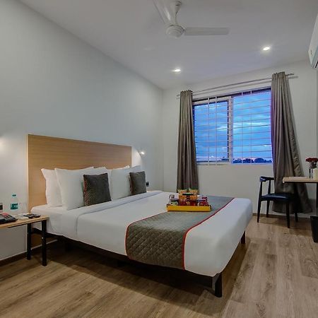 Super Townhouse Global Village Tech Park Near Kengeri Bus Terminal Metro Station Bangalore Esterno foto