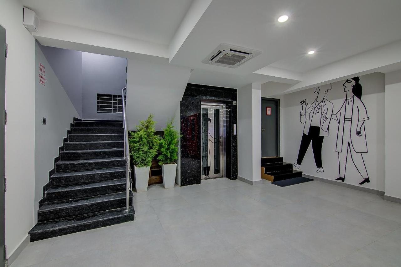 Super Townhouse Global Village Tech Park Near Kengeri Bus Terminal Metro Station Bangalore Esterno foto
